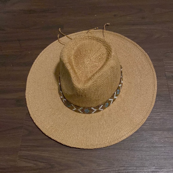 Beach Hat - Picture 2 of 4